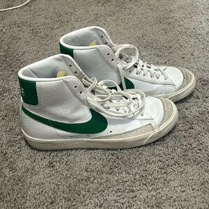NIKE BLAZERS MID 77- GREEN